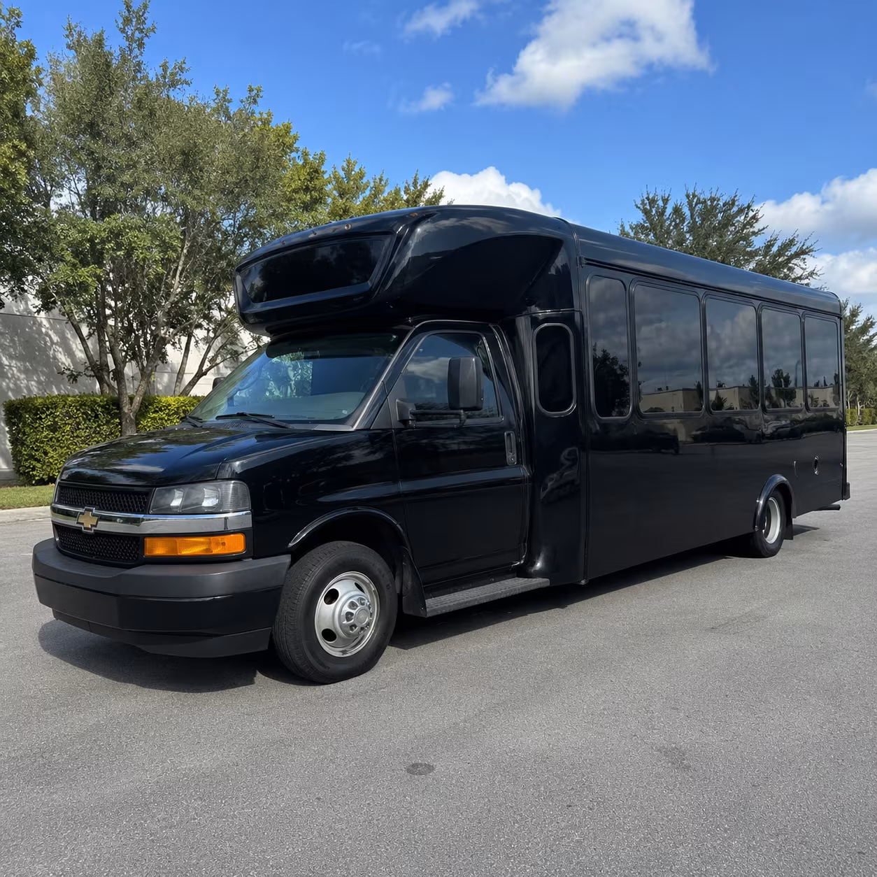 Allen Winery Tour & Pub Crawl Transportation